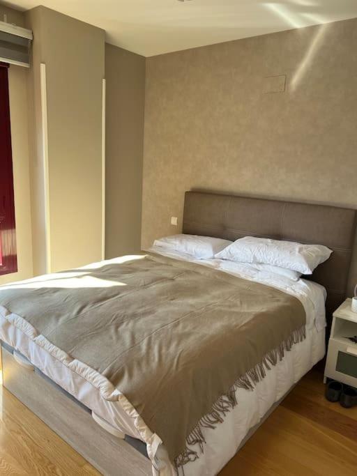 Relajate Despues De Patear Madrid Apartment Bagian luar foto